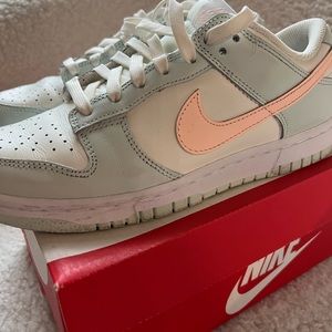 Womens Nike dunk low size 7 light spring colors